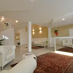 Guest house Casa Blanca 4*